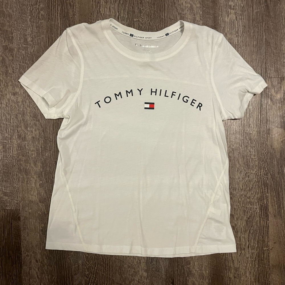 Tommy Hilfiger white t shirt